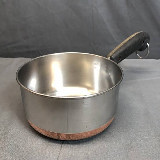 Revere Ware 2-Quart Copper Bottom Saucepan product image